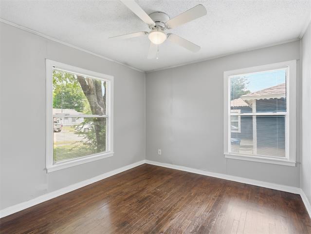 Building Photo - 2025 Westchester Dr