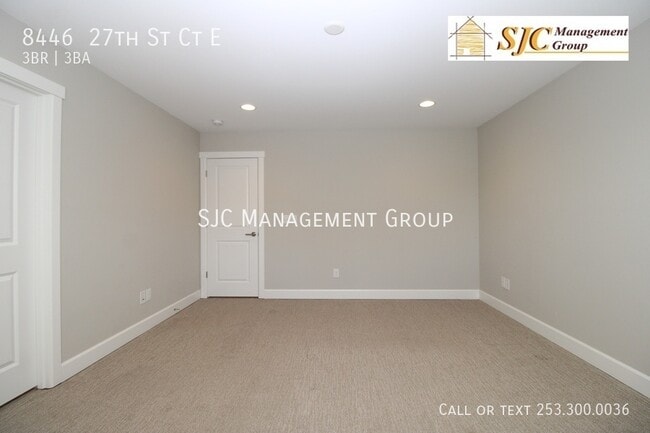 Building Photo - 8446 27th St Ct E