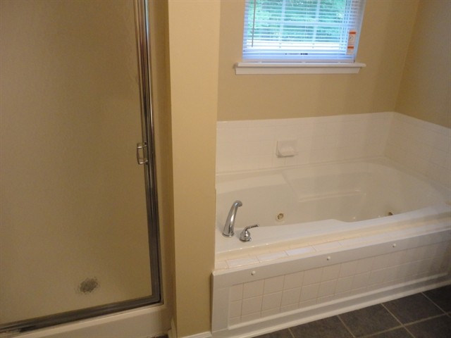 Building Photo - 6407 Barberry Dr