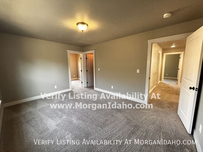 Building Photo - 10249 W Kingsbriar Dr