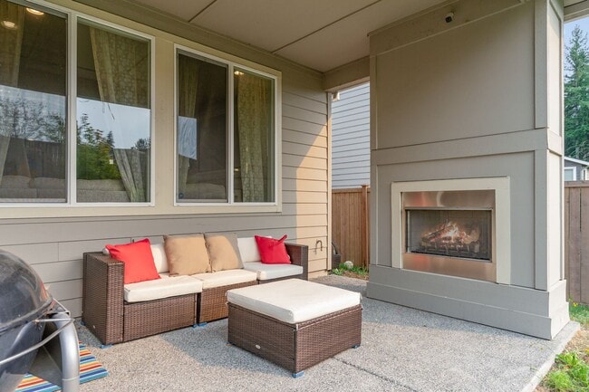 Building Photo - Beautiful home in Monroe available 9/15