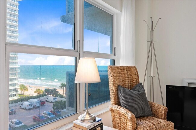 Building Photo - 3500 Galt Ocean Dr