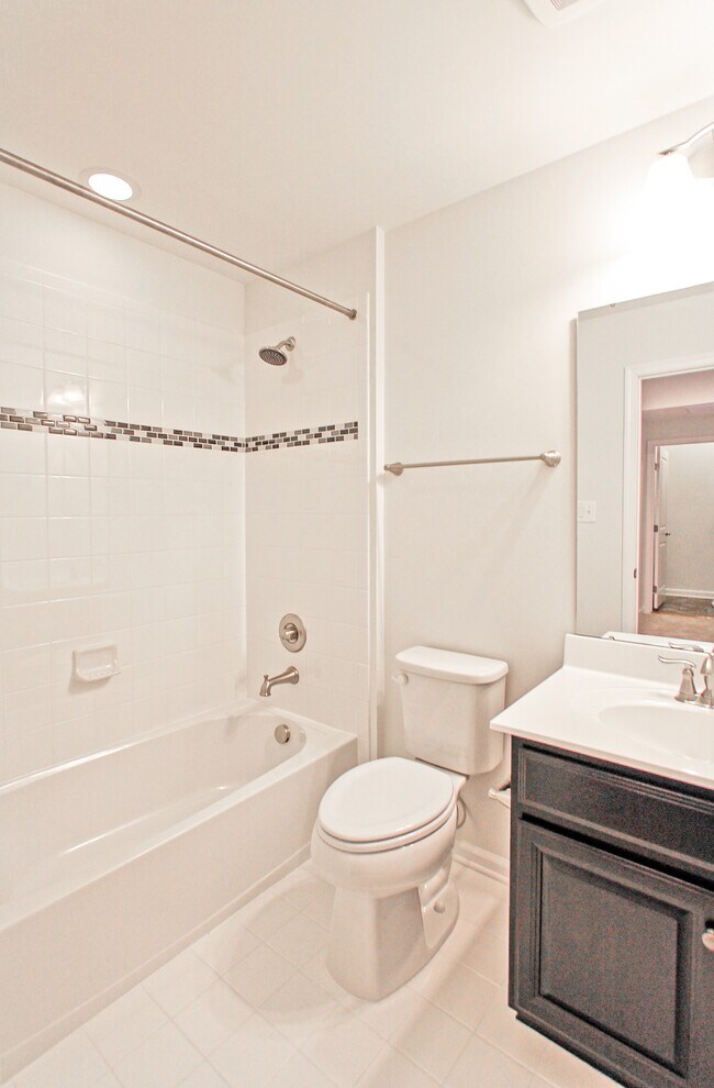 Building Photo - 13652 Endeavour Dr