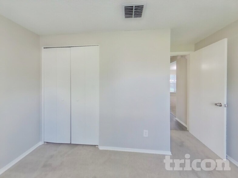 Building Photo - 1641 Rhonda Dr