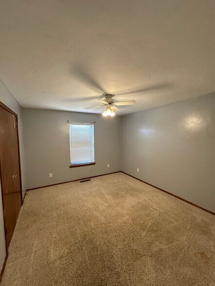 Building Photo - 17600 Durbin Park Rd