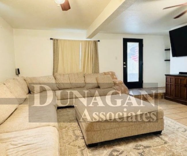 Building Photo - Partially Furnished- 3bed 2bath home with water paid