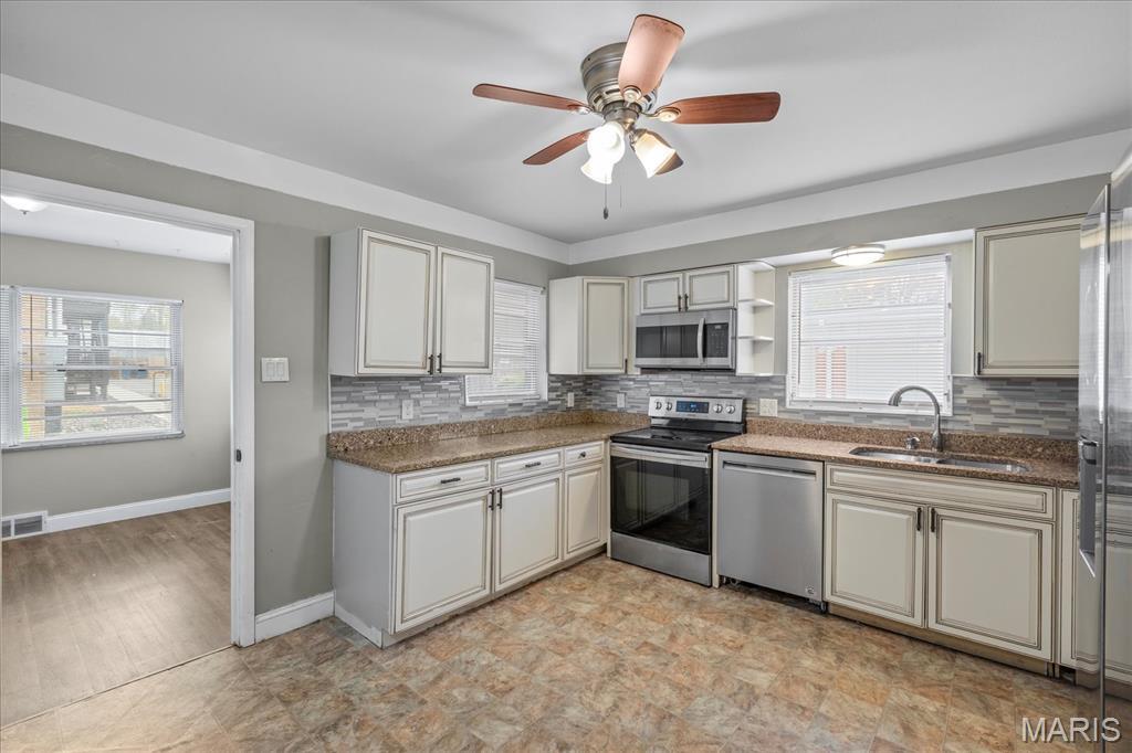 Building Photo - 7347 Dale Ave