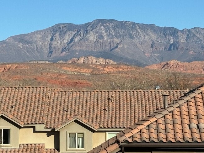 Building Photo - Brand New  2 Bedroom, 1 Bathroom Condo in Red Vista Condominiums