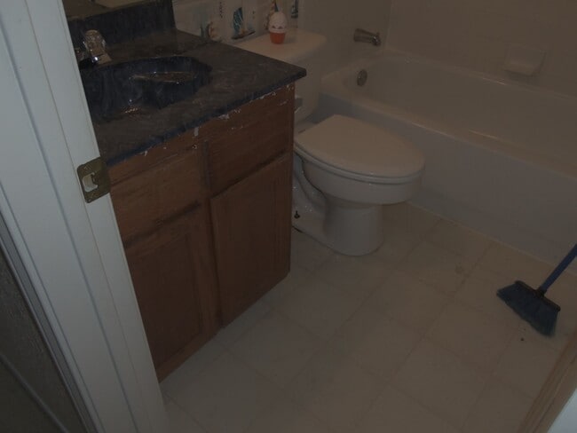 Building Photo - 4201 Windwood Dr