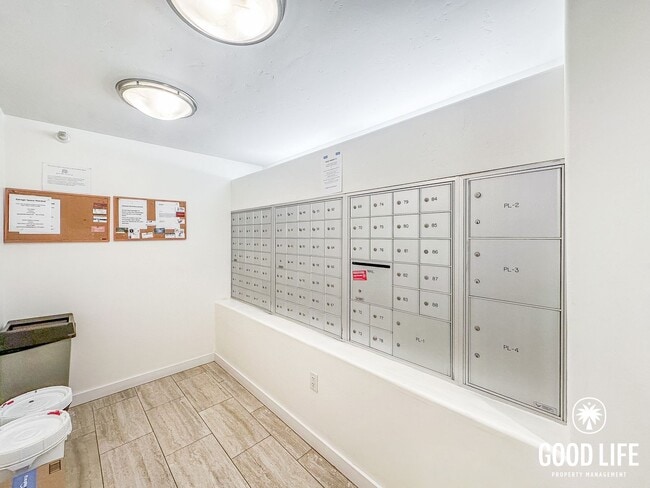 Building Photo - Luminous 3BD/2BA Corner Unit in Little Italy with City Views, W/D & Private Balcony