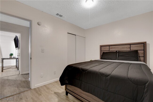 Building Photo - 5171 Reeder Cir