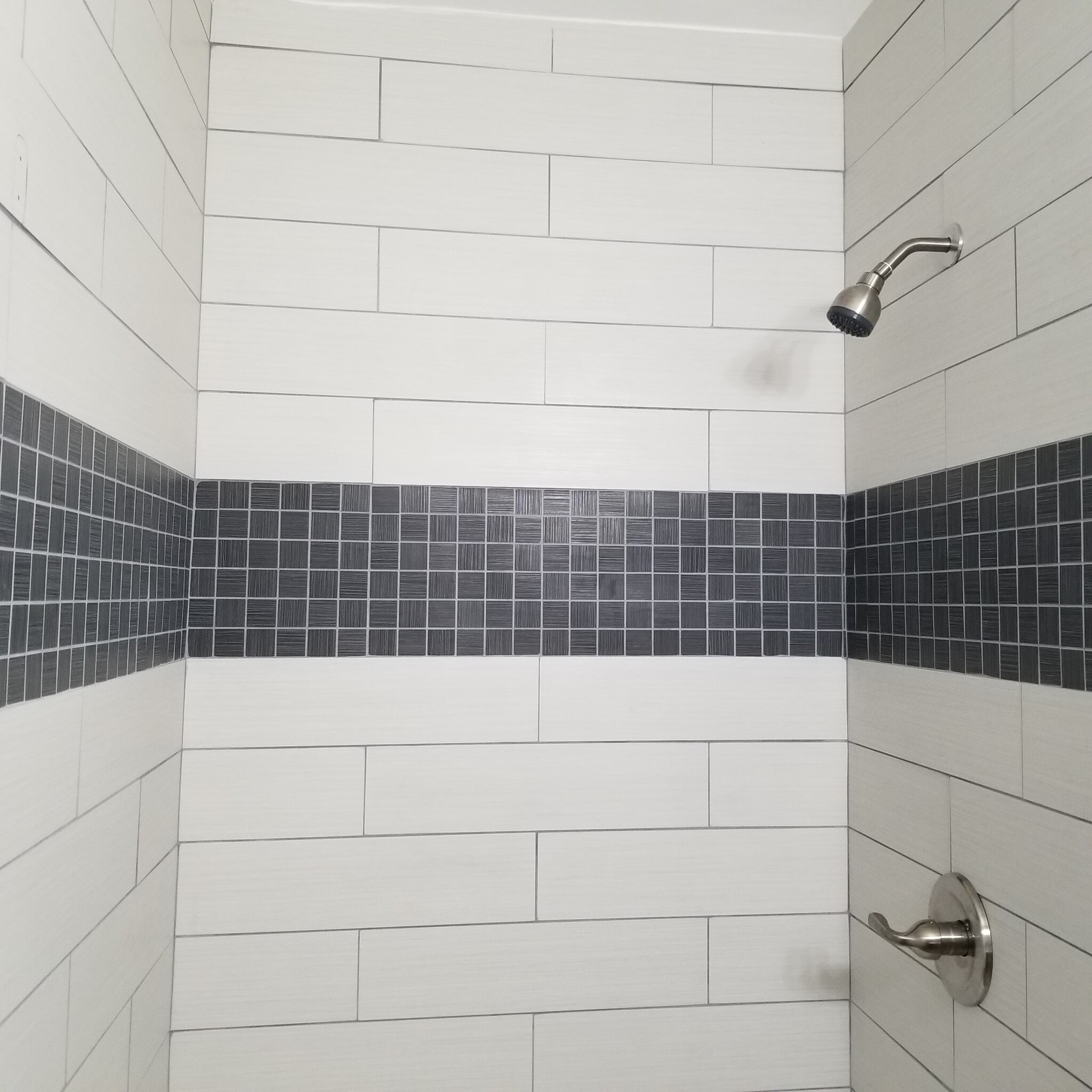 shower - 1609 Cannon Ave