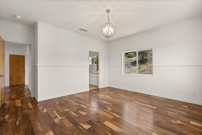 Building Photo - Vista Panoramic View 6 Bedroom 4.5 Bathroom Home for Rent