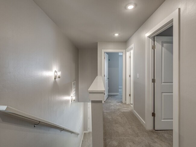 Building Photo - 508 NW 176th Terrace