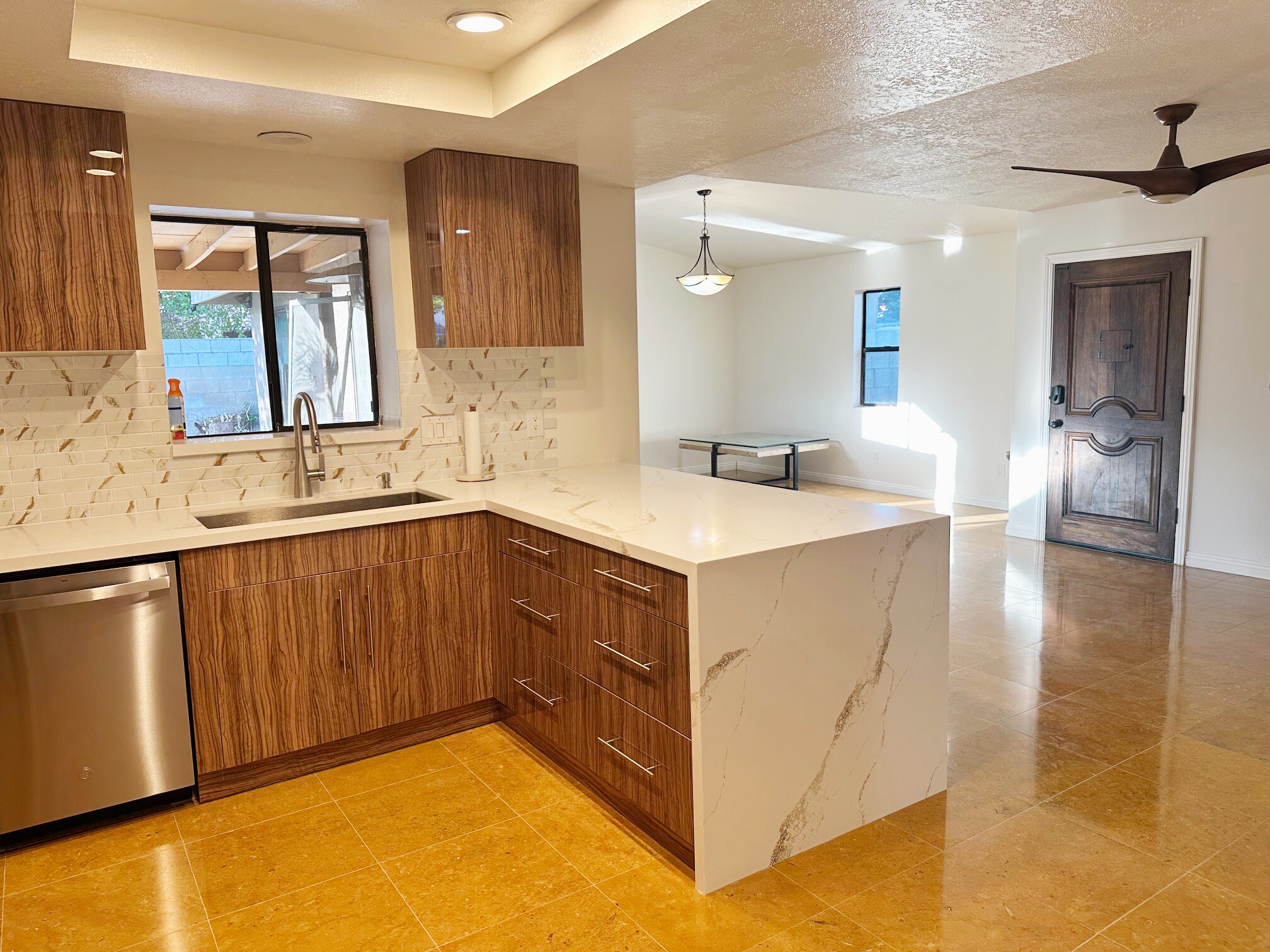 Building Photo - 43550 Carmel Cir