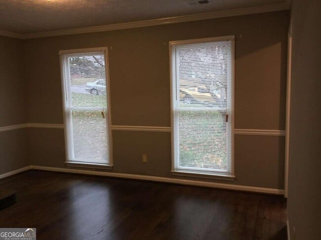 Building Photo - 4026 Vicksburg Dr