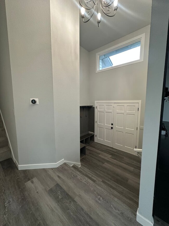 Building Photo - Beautiful 4 Bedroom 3 Bathroom Home in Everett!