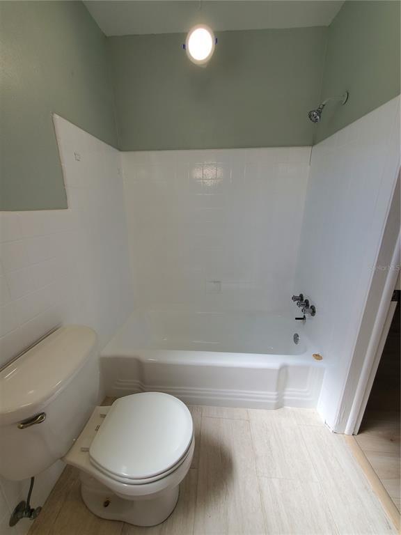 Building Photo - 3075 Los Altos Dr