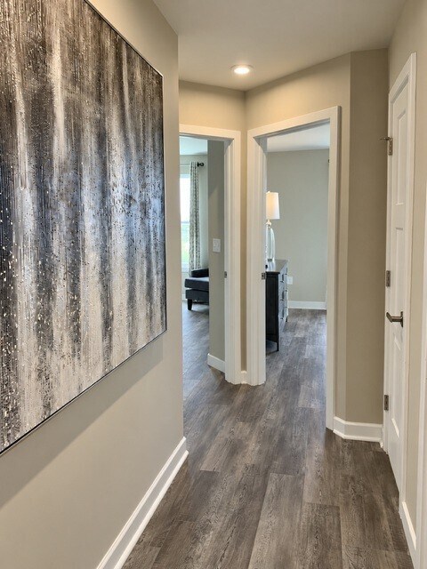 Building Photo - 472 Killarney Park