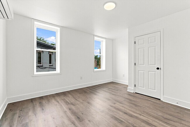 Building Photo - 2BR/3BA Home | North Philly