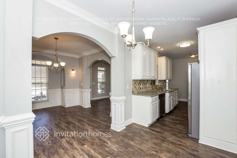 Building Photo - 13052 Meadowmere Rd