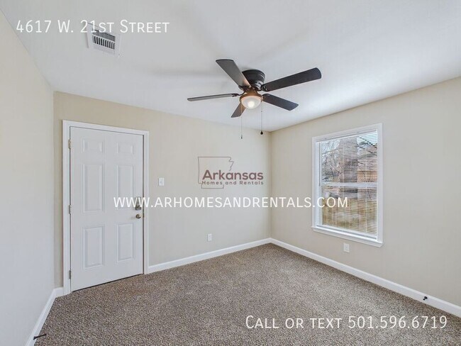 Building Photo - 4617 W 21st St