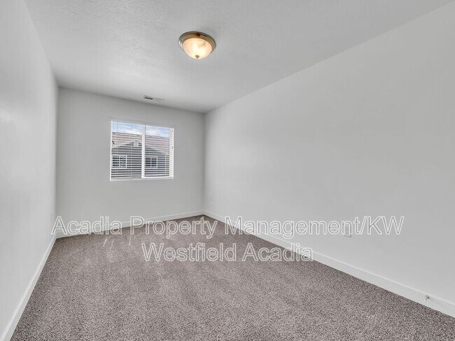 Building Photo - 14844 S Trap Rock Way