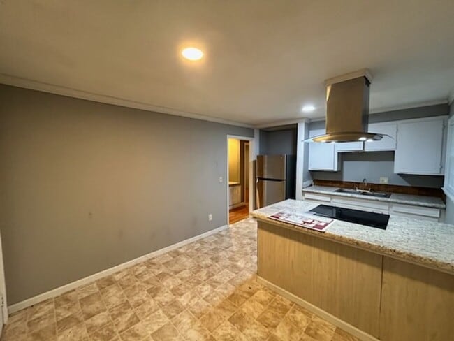 Primary Photo - Welcome to this charming 3-bedroom, 1-bath...