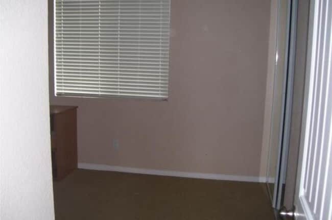 Building Photo - 29128 Rockledge Dr