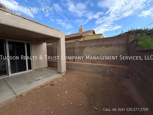 Building Photo - 5019 S Terrain Dr