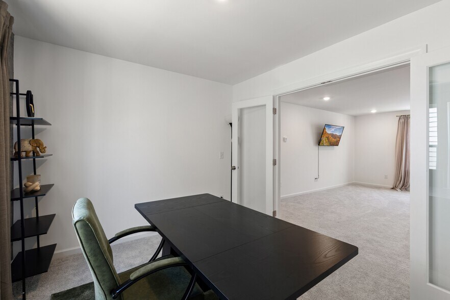 Building Photo - 1204 Hardin Hill Lane