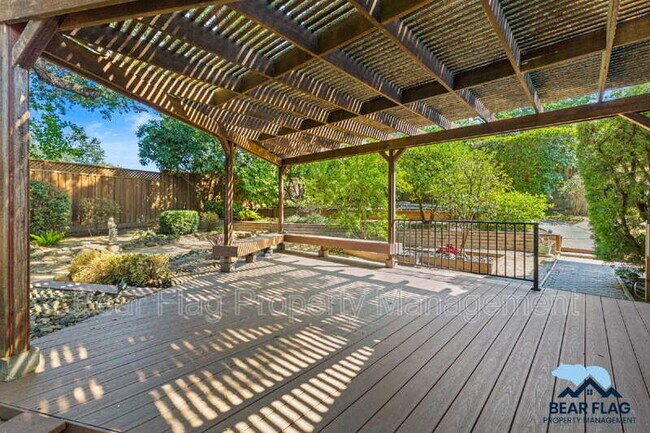 Building Photo - 7919 Ridgemont Dr