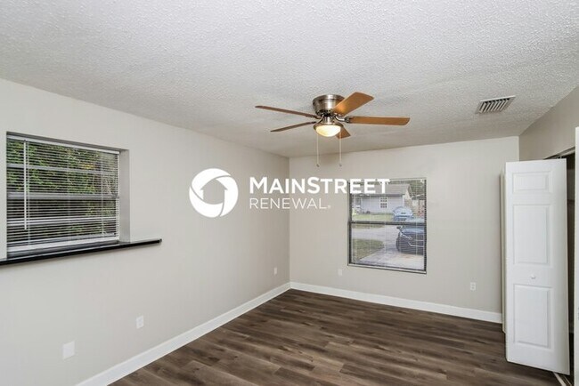 Building Photo - 461 Truvall St SW
