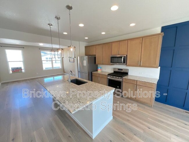 Building Photo - 7343 Rosa Belle Hts