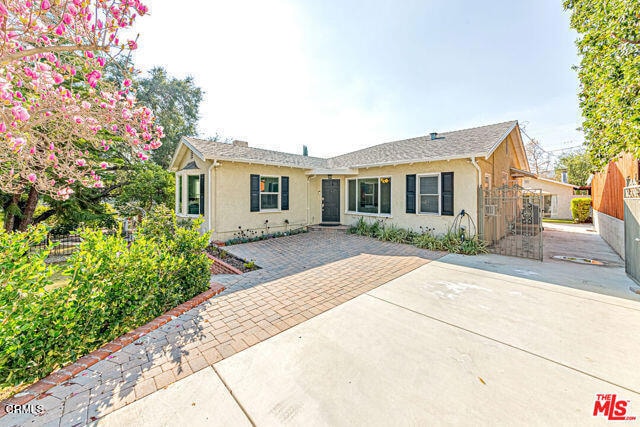Primary Photo - 4617 Palm Dr