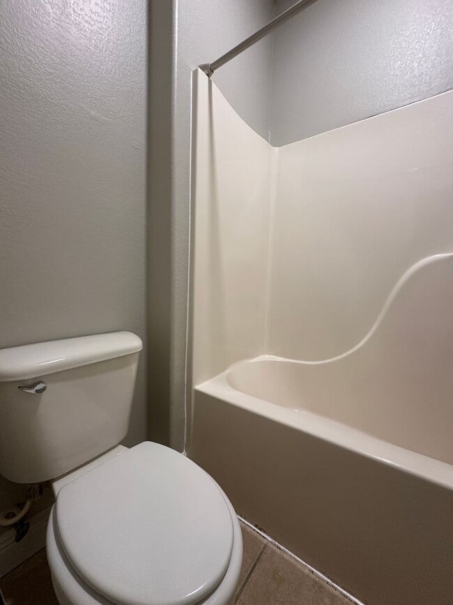 Building Photo - 5322 La Belle Ct