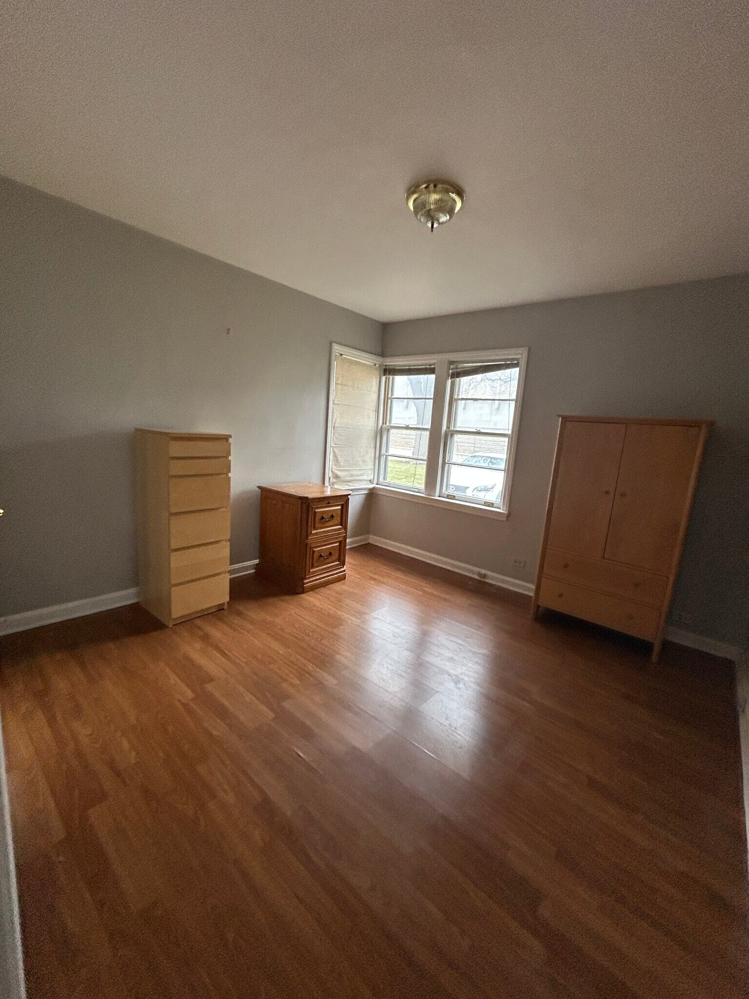 Building Photo - 426 Mills St