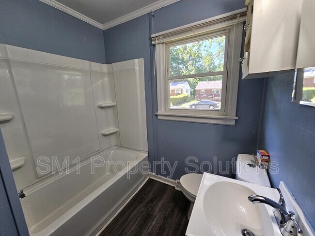 Building Photo - 1307 Camden Ave