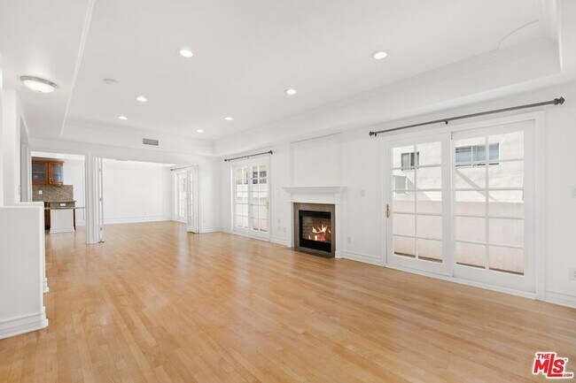 Building Photo - 11723 Mayfield Ave