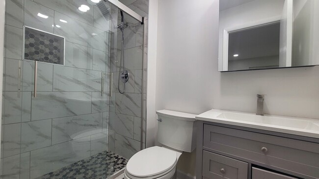 Building Photo - 378 Sandalwood Ln