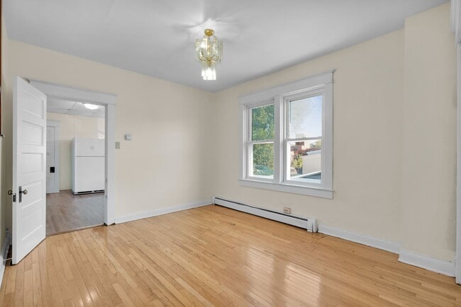 Building Photo - ? Spacious 4-Bedroom Home in Allentown – M...