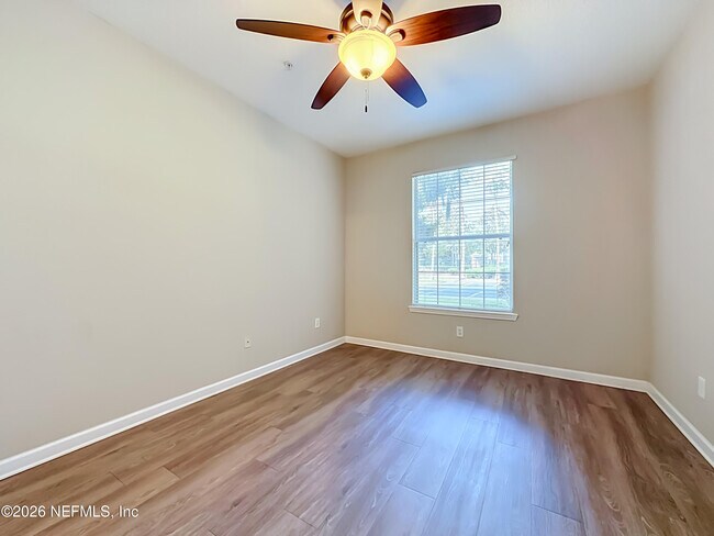 Building Photo - 7801 Point Meadows Dr