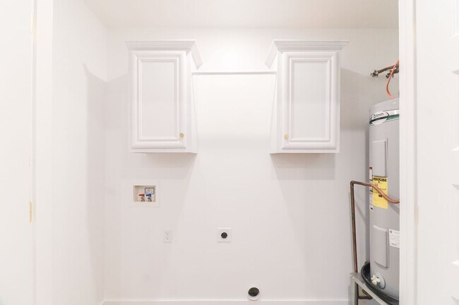 Building Photo - Luxury 1 Bedroom Downtown Jonesboro!