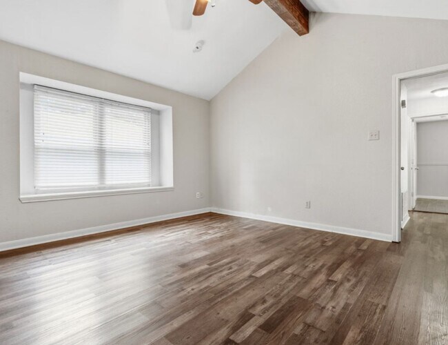 Building Photo - 1305 Minter Rd