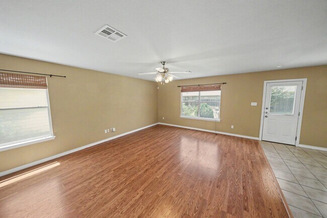 Building Photo - Spacious Cibolo Home Near Steele High School - Realtor Commission: $500