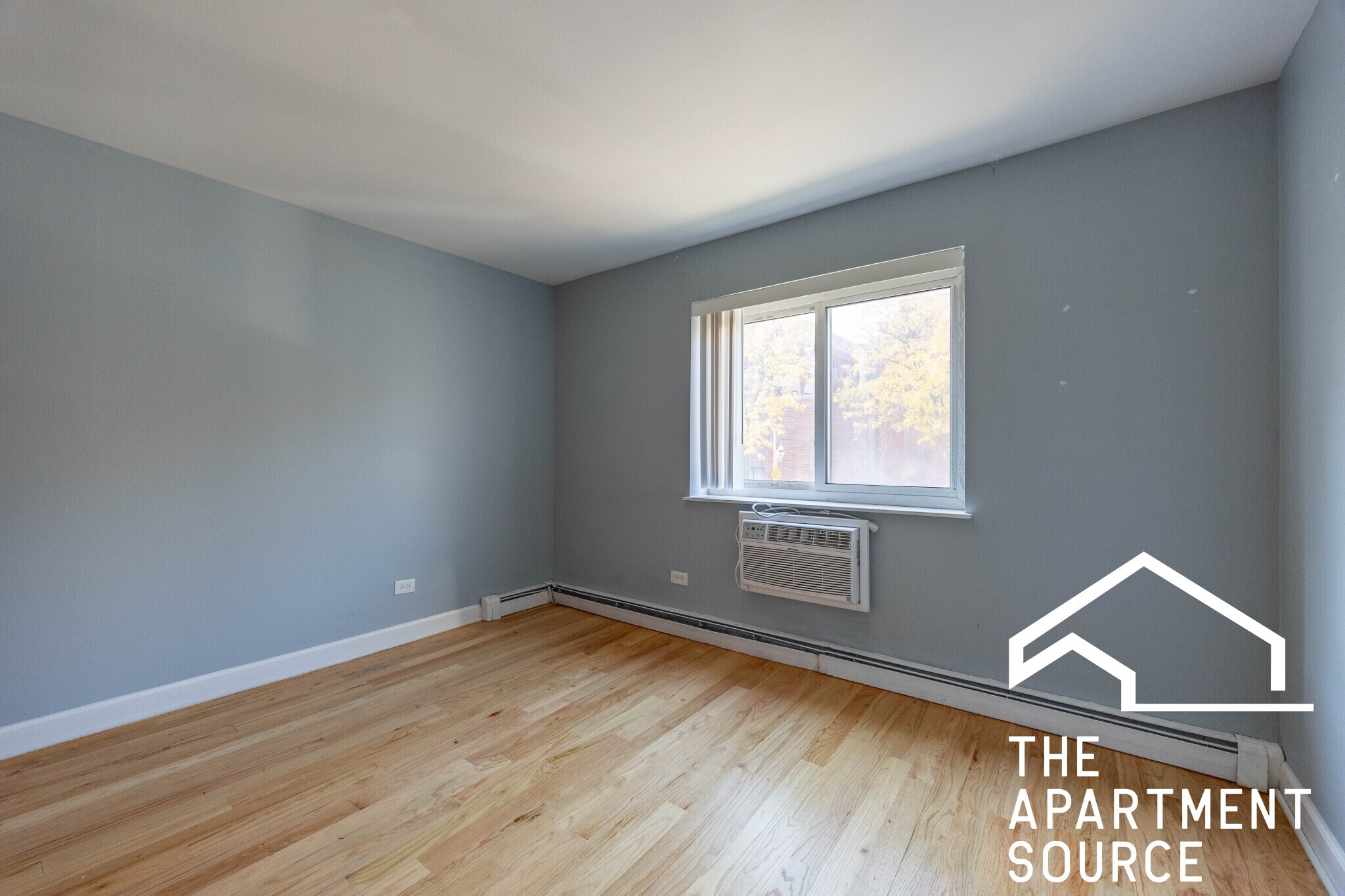 Building Photo - 3801 N Pine Grove Ave