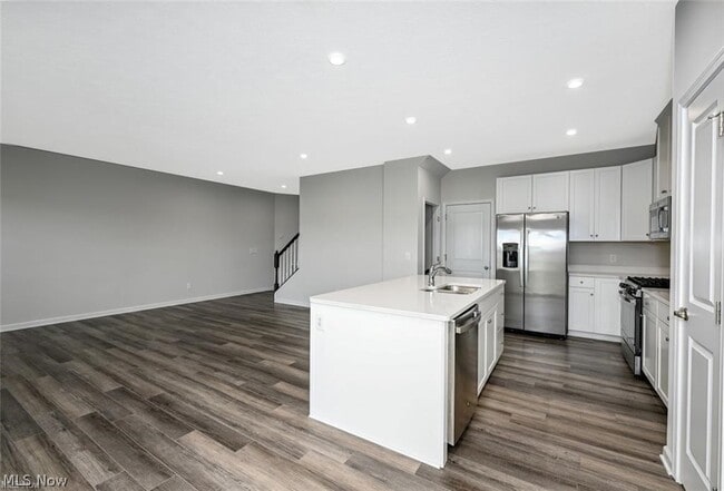 Building Photo - 158 Topsail
