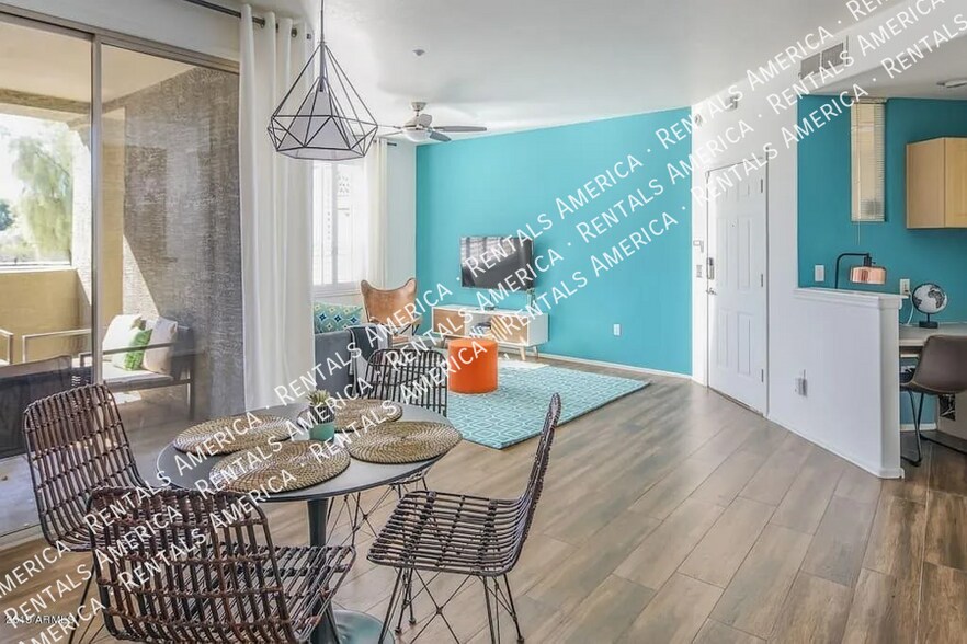 Building Photo - 5303 N 7th St