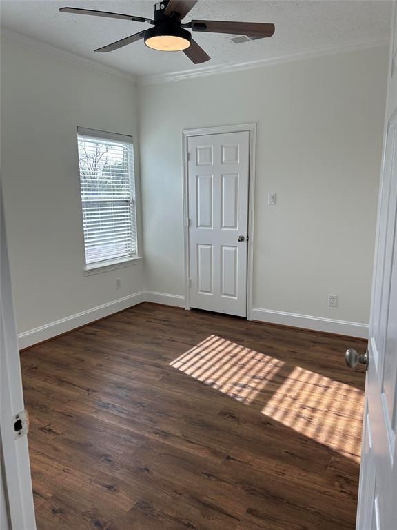 Building Photo - 909 W 21st St