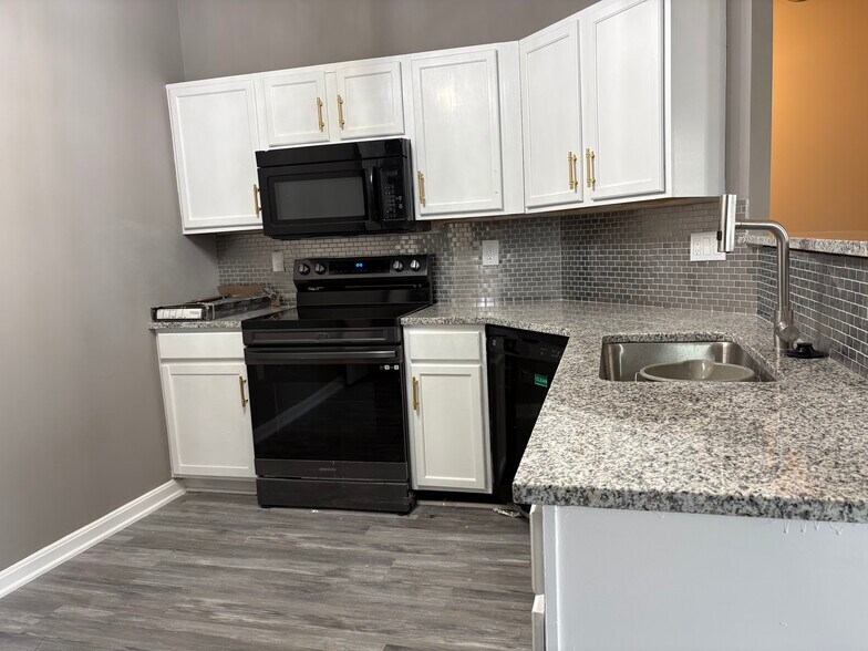 Building Photo - 7416 Hindon Cir